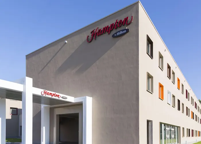 Otel Hampton By Hilton East 3*